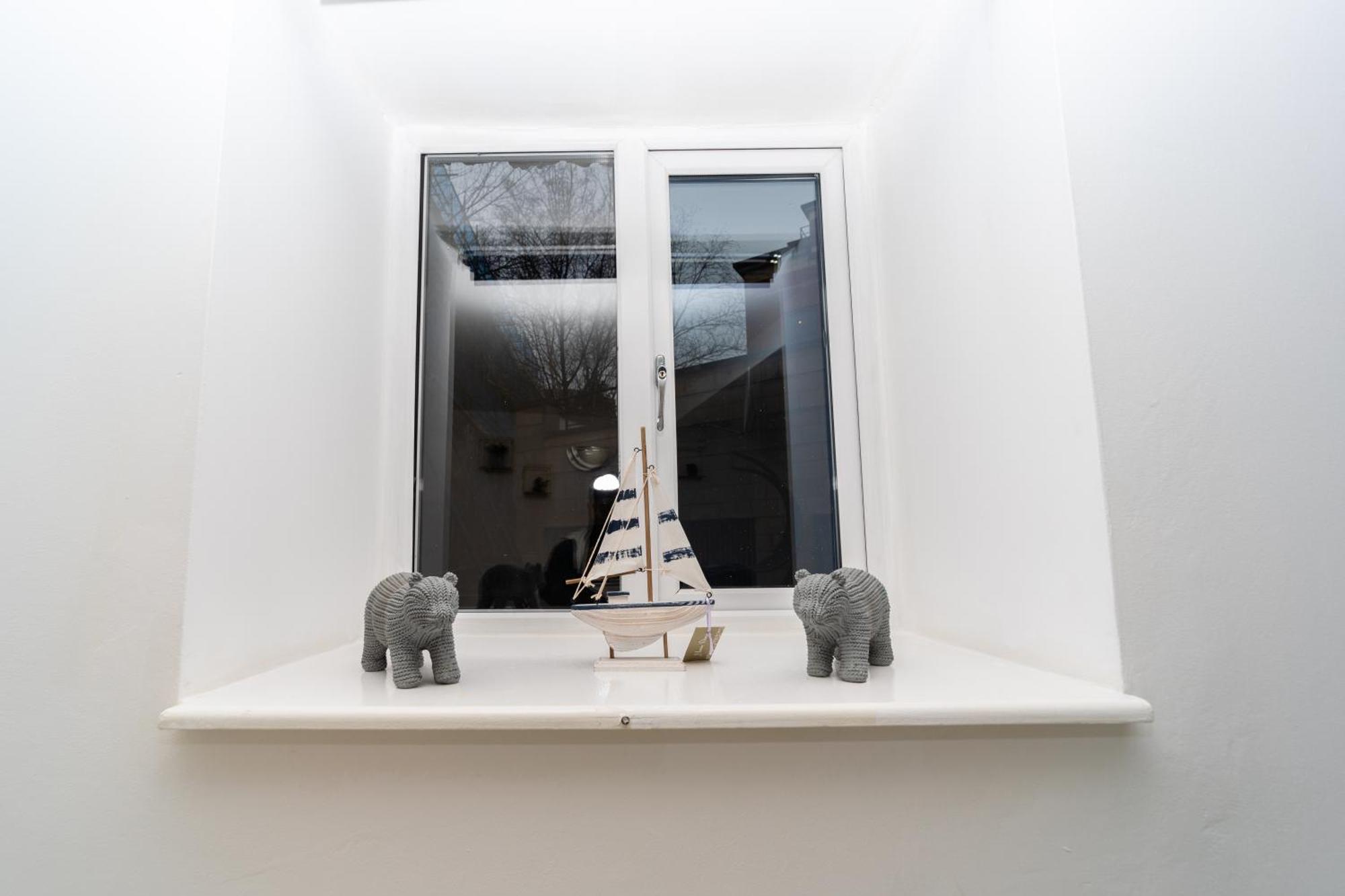 Spacious Flat With Patio & Parking In City Centre Ρίντινγκ Εξωτερικό φωτογραφία