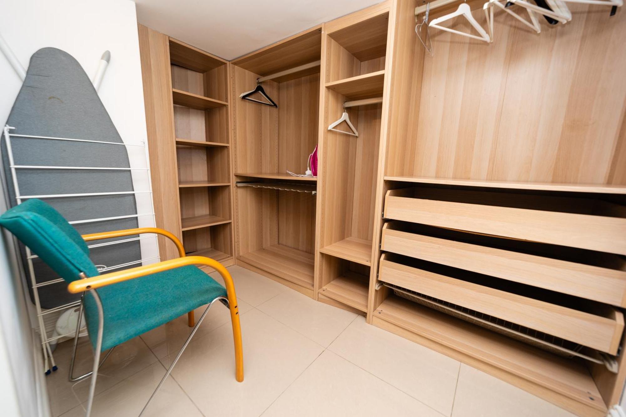 Spacious Flat With Patio & Parking In City Centre Ρίντινγκ Εξωτερικό φωτογραφία